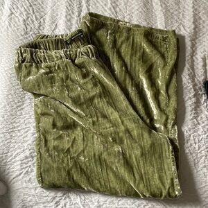 Zara Cropped Wide leg Velvet 
Trafaluc Collection